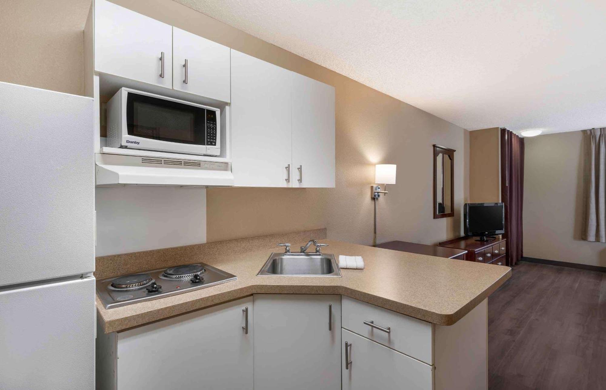 Extended Stay America Suites - Portland - Beaverton Hillsboro - Eider Ct Exterior photo